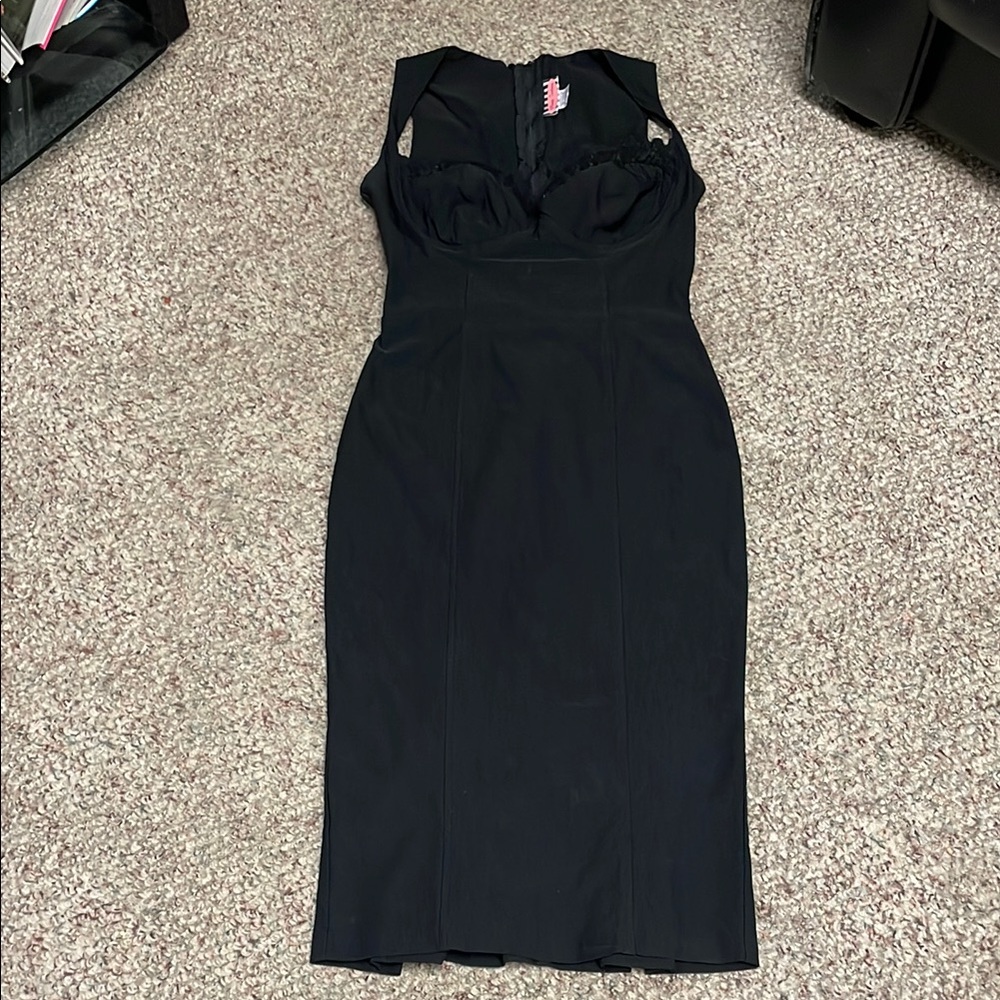 Pinup Couture vintage look lace trimmed bust Black Sleeveless Dress